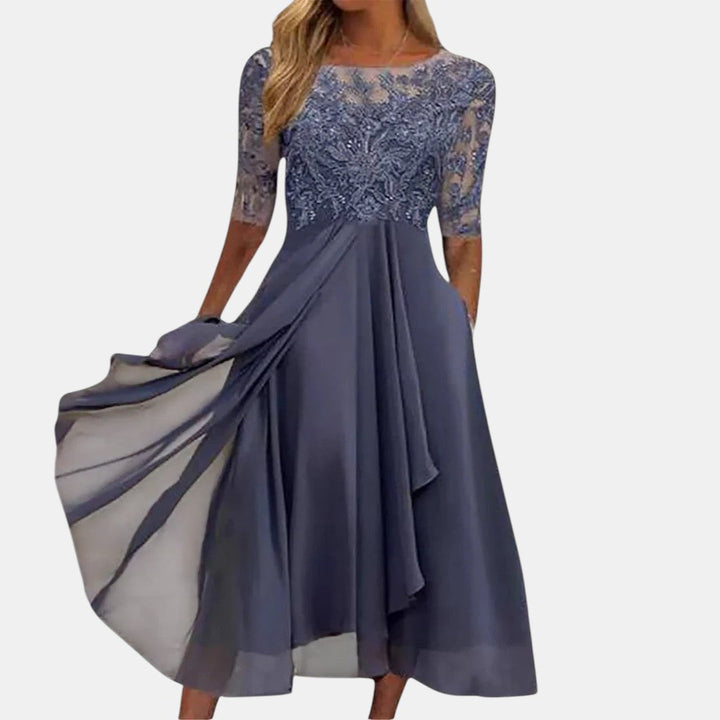 Robe de Soirée Élégante en Dentelle Loreto