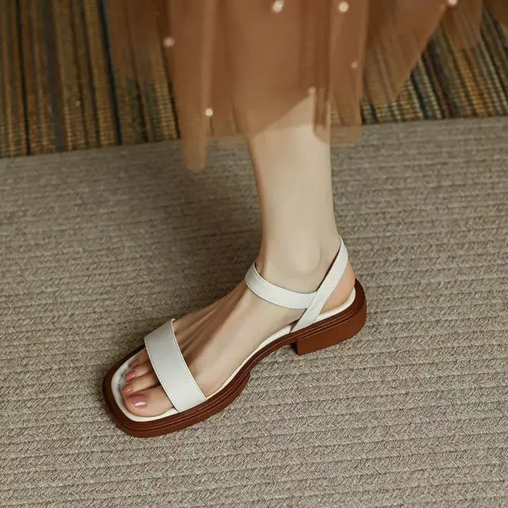 June™ | Les sandales en cuir pour un style raffiné et minimaliste