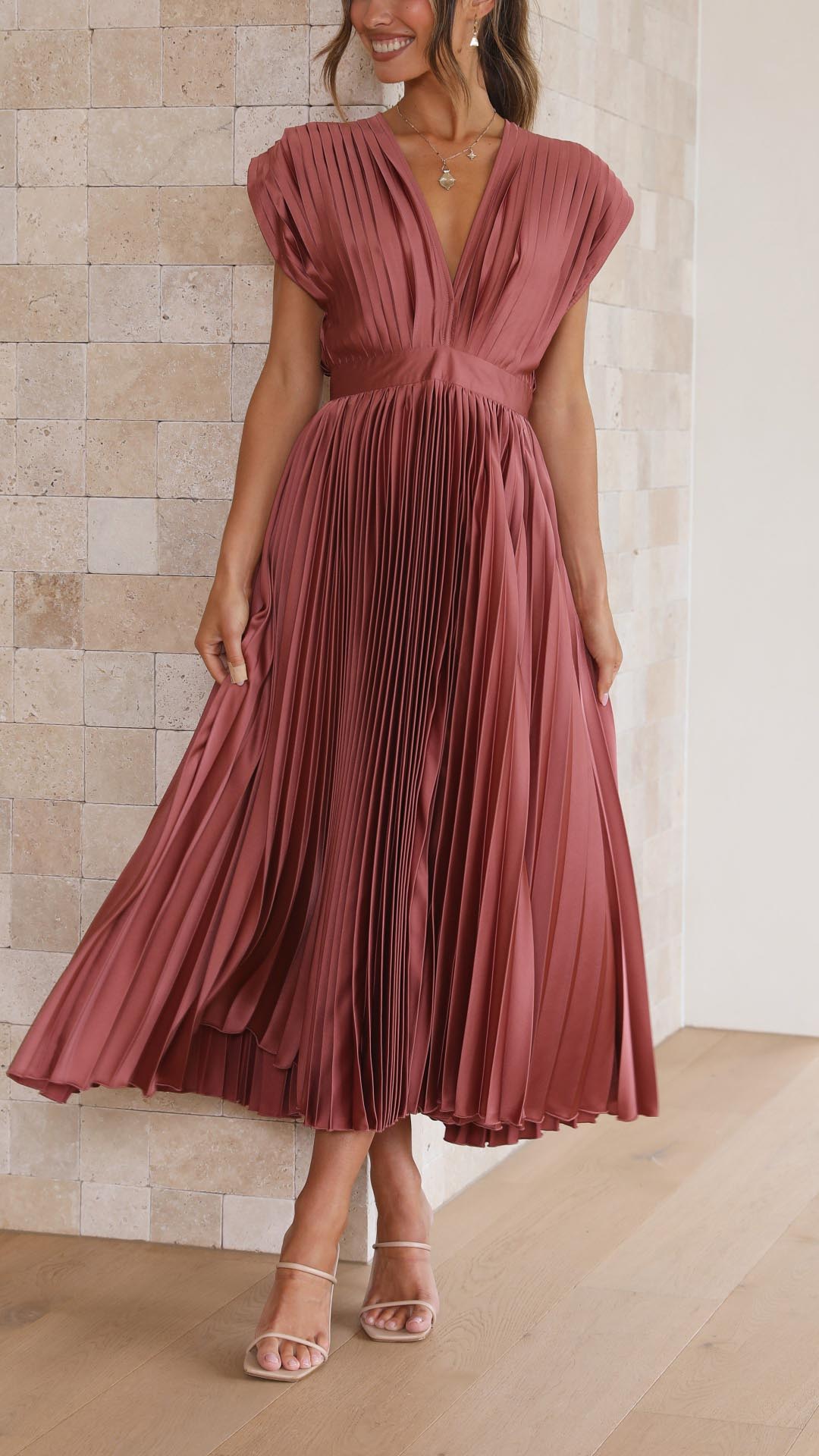 Isla | Robe plissée élégante