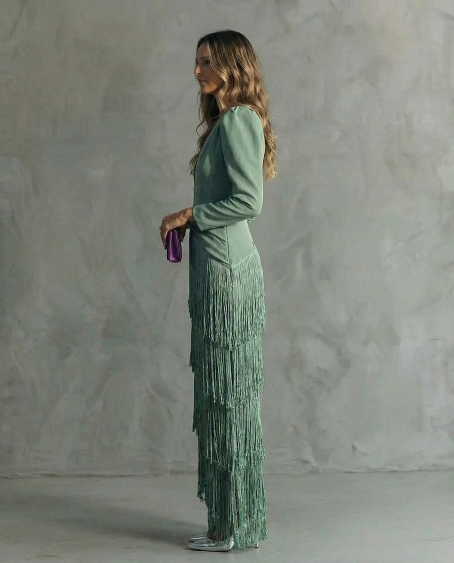 Clara | Robe Élegante avec Manches Frangées